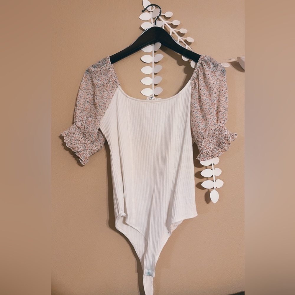 Heyson Floral Detailed Bodysuit- Size Medium